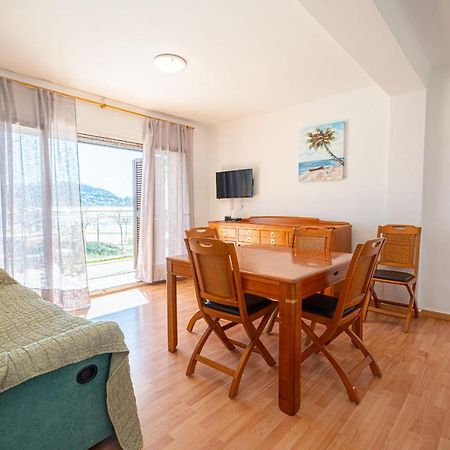 Apartamento Rhodes Vista Al Mar Apartment Roses Bagian luar foto